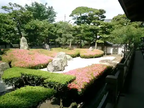 光明寺の庭園