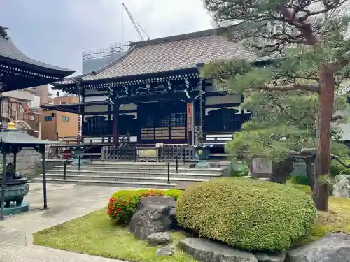 西雲寺の{uncategorized: "未分類", other: "その他", undefined: "問題あり", building: "その他建物", grave: "お墓", sacred_gate: "鳥居", guardian: "狛犬", statue: "像", buddha: "仏像", history: "歴史", nature: "自然", garden: "庭園", animal: "動物", pagoda: "塔", temizu: "手水舎", mountain_gate: "山門・神門", sanctuary: "本殿・本堂", subordinate: "末社・摂社", art: "芸術", scenery: "景色", jizo: "地蔵", ema: "絵馬", goshuin: "御朱印", omikuji: "おみくじ", items: "授与品その他", amulet: "お守り", goshuincho: "御朱印帳", eats: "食事", festival: "お祭り", votive_dance: "神楽", shichigosan: "七五三参", wedding: "結婚式", experience: "体験その他", initially: "初詣", around: "周辺", anti_infection: "感染症対策"}