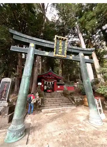 日光二荒山神社の{uncategorized: "未分類", other: "その他", undefined: "問題あり", building: "その他建物", grave: "お墓", sacred_gate: "鳥居", guardian: "狛犬", statue: "像", buddha: "仏像", history: "歴史", nature: "自然", garden: "庭園", animal: "動物", pagoda: "塔", temizu: "手水舎", mountain_gate: "山門・神門", sanctuary: "本殿・本堂", subordinate: "末社・摂社", art: "芸術", scenery: "景色", jizo: "地蔵", ema: "絵馬", goshuin: "御朱印", omikuji: "おみくじ", items: "授与品その他", amulet: "お守り", goshuincho: "御朱印帳", eats: "食事", festival: "お祭り", votive_dance: "神楽", shichigosan: "七五三参", wedding: "結婚式", experience: "体験その他", initially: "初詣", around: "周辺", anti_infection: "感染症対策"}