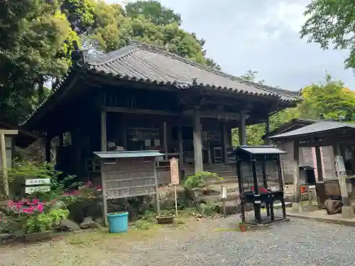 太江寺の{uncategorized: "未分類", other: "その他", undefined: "問題あり", building: "その他建物", grave: "お墓", sacred_gate: "鳥居", guardian: "狛犬", statue: "像", buddha: "仏像", history: "歴史", nature: "自然", garden: "庭園", animal: "動物", pagoda: "塔", temizu: "手水舎", mountain_gate: "山門・神門", sanctuary: "本殿・本堂", subordinate: "末社・摂社", art: "芸術", scenery: "景色", jizo: "地蔵", ema: "絵馬", goshuin: "御朱印", omikuji: "おみくじ", items: "授与品その他", amulet: "お守り", goshuincho: "御朱印帳", eats: "食事", festival: "お祭り", votive_dance: "神楽", shichigosan: "七五三参", wedding: "結婚式", experience: "体験その他", initially: "初詣", around: "周辺", anti_infection: "感染症対策"}