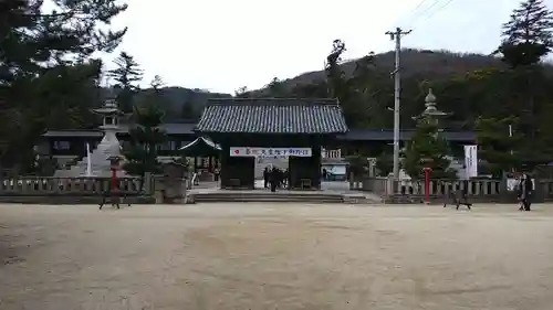 吉備津彦神社の建物その他