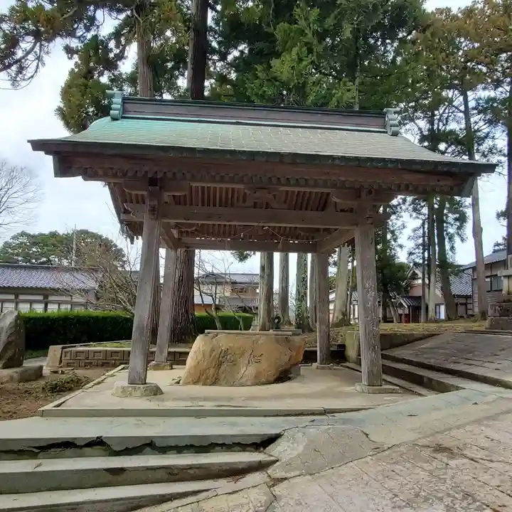 冨木八幡神社の手水舎