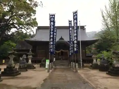 與止日女神社の本殿・本堂