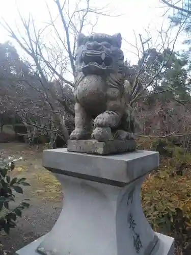 箭山神社下宮の狛犬