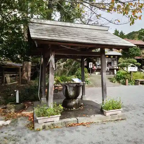 温泉神社の手水