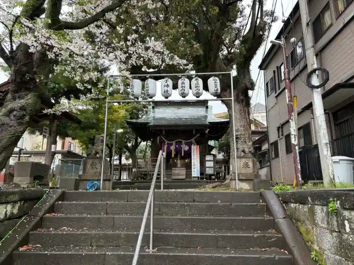 子神社の{uncategorized: "未分類", other: "その他", undefined: "問題あり", building: "その他建物", grave: "お墓", sacred_gate: "鳥居", guardian: "狛犬", statue: "像", buddha: "仏像", history: "歴史", nature: "自然", garden: "庭園", animal: "動物", pagoda: "塔", temizu: "手水舎", mountain_gate: "山門・神門", sanctuary: "本殿・本堂", subordinate: "末社・摂社", art: "芸術", scenery: "景色", jizo: "地蔵", ema: "絵馬", goshuin: "御朱印", omikuji: "おみくじ", items: "授与品その他", amulet: "お守り", goshuincho: "御朱印帳", eats: "食事", festival: "お祭り", votive_dance: "神楽", shichigosan: "七五三参", wedding: "結婚式", experience: "体験その他", initially: "初詣", around: "周辺", anti_infection: "感染症対策"}
