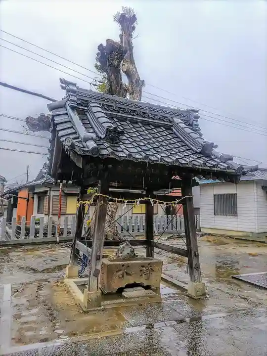河原神社の手水舎