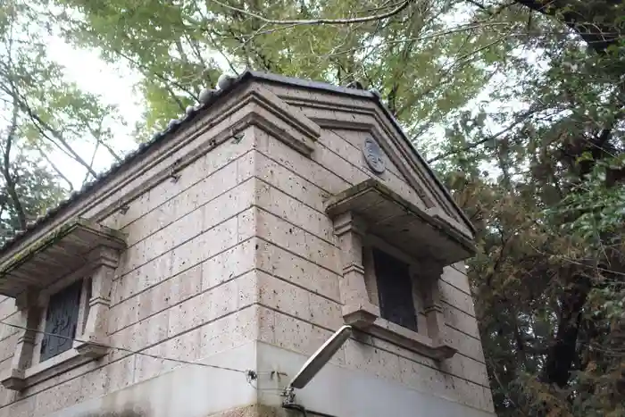 唐子神社の建物その他