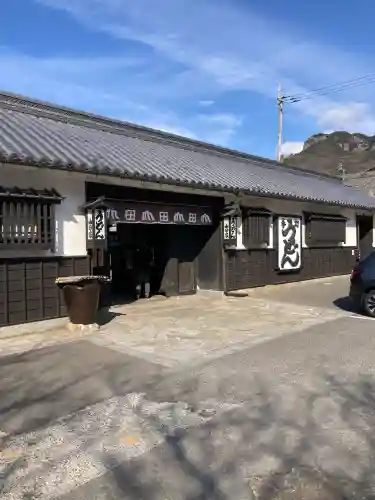 八栗寺の{uncategorized: "未分類", other: "その他", undefined: "問題あり", building: "その他建物", grave: "お墓", sacred_gate: "鳥居", guardian: "狛犬", statue: "像", buddha: "仏像", history: "歴史", nature: "自然", garden: "庭園", animal: "動物", pagoda: "塔", temizu: "手水舎", mountain_gate: "山門・神門", sanctuary: "本殿・本堂", subordinate: "末社・摂社", art: "芸術", scenery: "景色", jizo: "地蔵", ema: "絵馬", goshuin: "御朱印", omikuji: "おみくじ", items: "授与品その他", amulet: "お守り", goshuincho: "御朱印帳", eats: "食事", festival: "お祭り", votive_dance: "神楽", shichigosan: "七五三参", wedding: "結婚式", experience: "体験その他", initially: "初詣", around: "周辺", anti_infection: "感染症対策"}