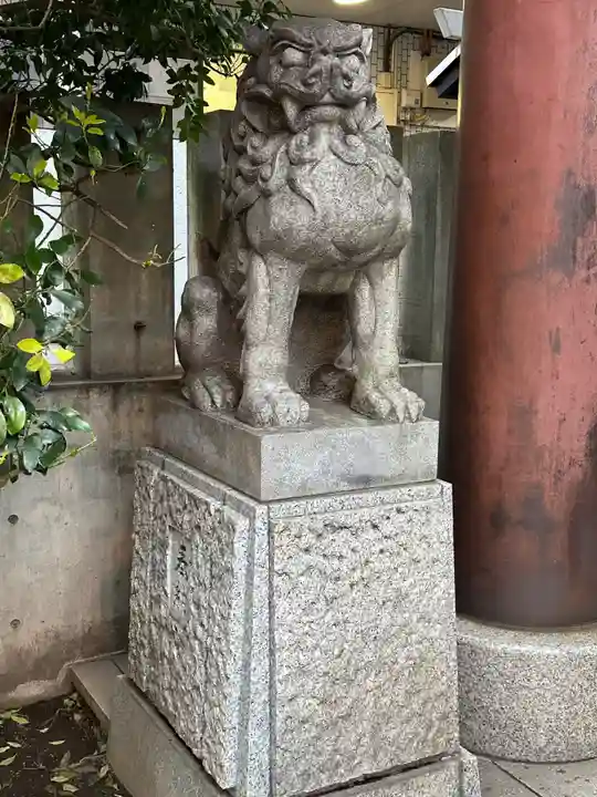 築土神社の狛犬
