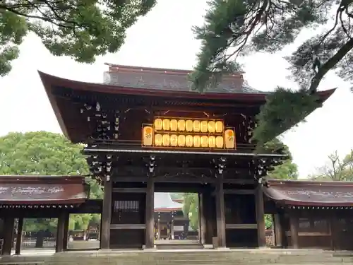 明治神宮の山門・神門