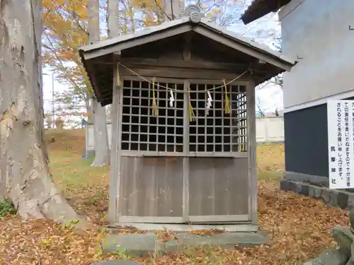 筑摩神社の末社・摂社