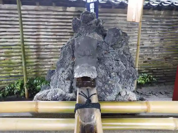 待乳山聖天(本龍院)の手水舎