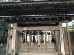 古都辺神社の本殿