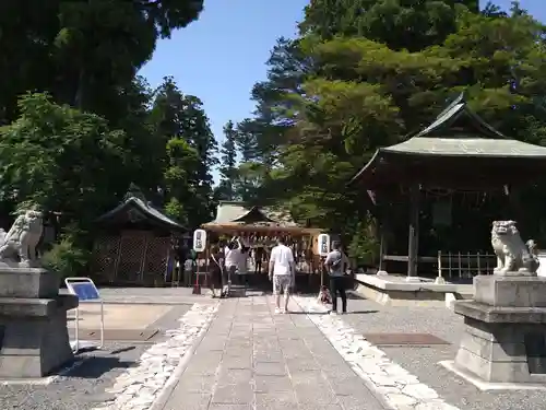 國魂神社の狛犬