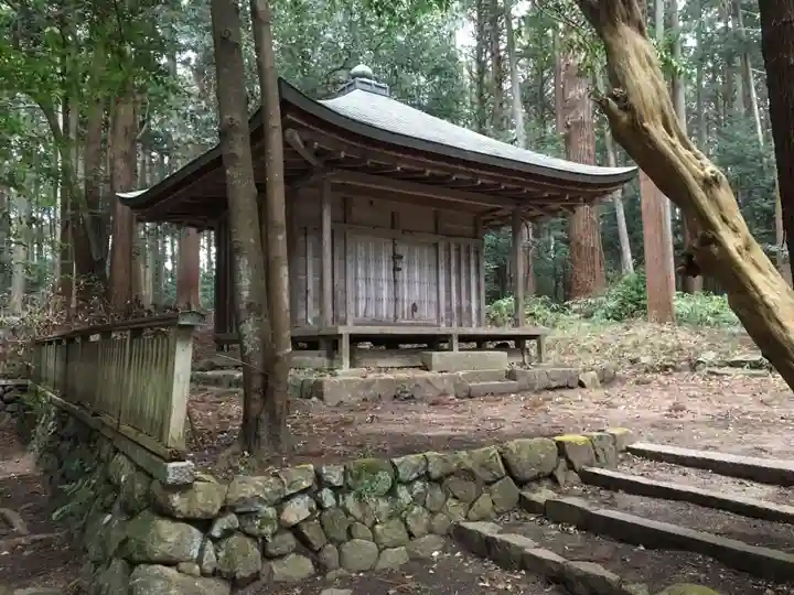 油日神社の本殿・本堂