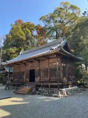 土佐神社の{uncategorized: "未分類", other: "その他", undefined: "問題あり", building: "その他建物", grave: "お墓", sacred_gate: "鳥居", guardian: "狛犬", statue: "像", buddha: "仏像", history: "歴史", nature: "自然", garden: "庭園", animal: "動物", pagoda: "塔", temizu: "手水舎", mountain_gate: "山門・神門", sanctuary: "本殿・本堂", subordinate: "末社・摂社", art: "芸術", scenery: "景色", jizo: "地蔵", ema: "絵馬", goshuin: "御朱印", omikuji: "おみくじ", items: "授与品その他", amulet: "お守り", goshuincho: "御朱印帳", eats: "食事", festival: "お祭り", votive_dance: "神楽", shichigosan: "七五三参", wedding: "結婚式", experience: "体験その他", initially: "初詣", around: "周辺", anti_infection: "感染症対策"}