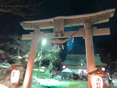 稲荷神社（湯野）の鳥居