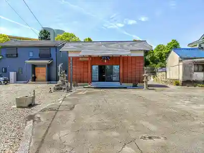 向春寺の本殿・本堂