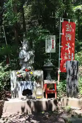 磯山弁財天の末社・摂社