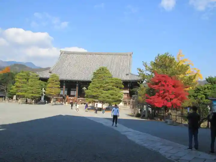 清凉寺のその他建物