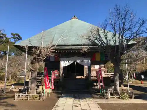 石堂寺の本殿・本堂