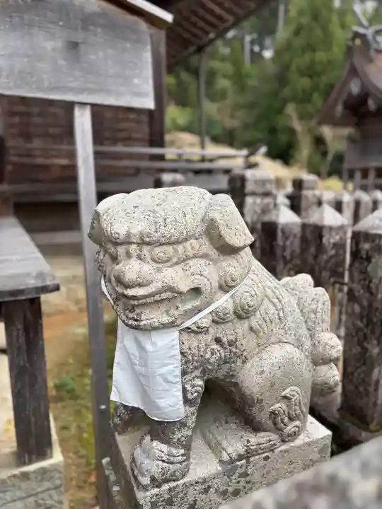 春日神社の狛犬