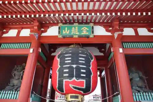 浅草寺の山門