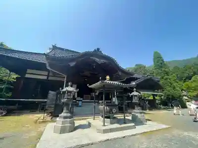 東大寺別院阿弥陀寺の本殿・本堂