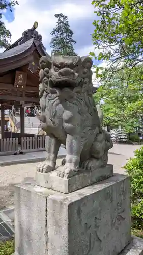 高麗神社の狛犬