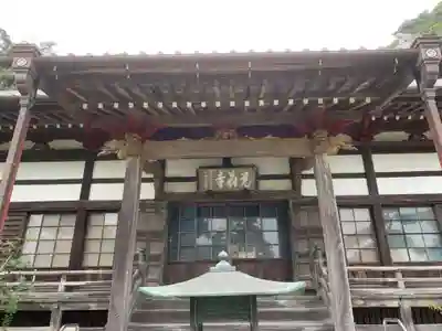 覚翁寺の本殿・本堂