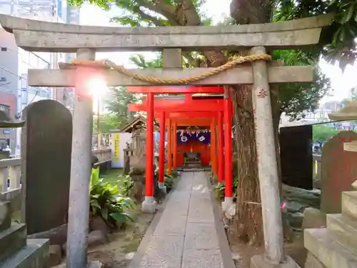 千種稲荷神社の鳥居