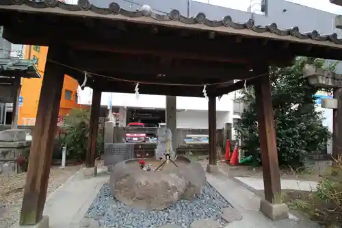 三輪神社の手水舎