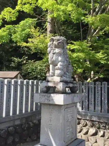 花岡神社の狛犬