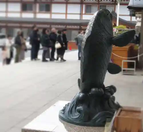 廣島護國神社の狛犬