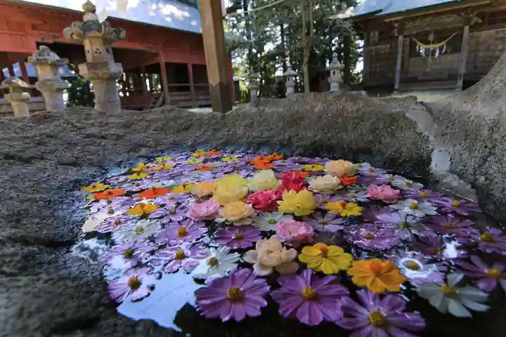 田村神社の手水舎