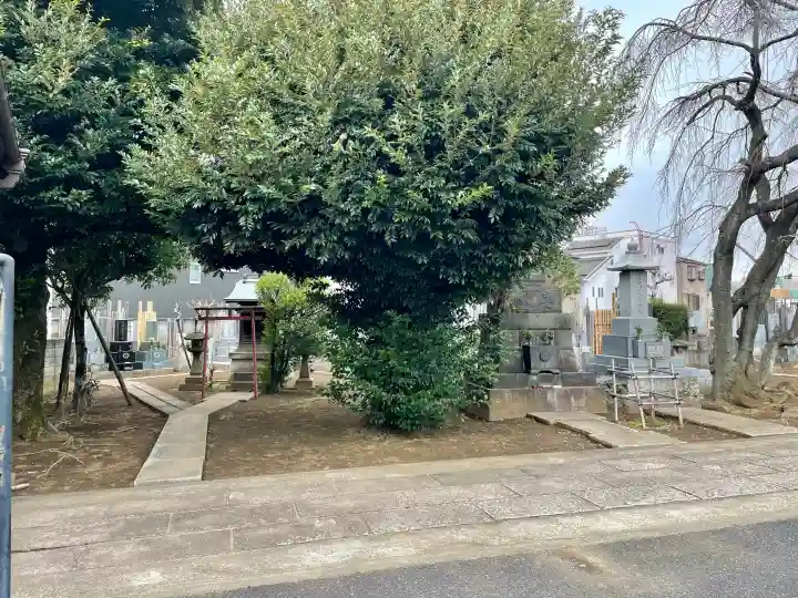 領玄寺の{uncategorized: "未分類", other: "その他", undefined: "問題あり", building: "その他建物", grave: "お墓", sacred_gate: "鳥居", guardian: "狛犬", statue: "像", buddha: "仏像", history: "歴史", nature: "自然", garden: "庭園", animal: "動物", pagoda: "塔", temizu: "手水舎", mountain_gate: "山門・神門", sanctuary: "本殿・本堂", subordinate: "末社・摂社", art: "芸術", scenery: "景色", jizo: "地蔵", ema: "絵馬", goshuin: "御朱印", omikuji: "おみくじ", items: "授与品その他", amulet: "お守り", goshuincho: "御朱印帳", eats: "食事", festival: "お祭り", votive_dance: "神楽", shichigosan: "七五三参", wedding: "結婚式", experience: "体験その他", initially: "初詣", around: "周辺", anti_infection: "感染症対策"}