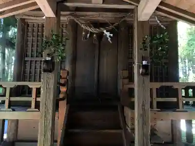 三郎神社の本殿・本堂
