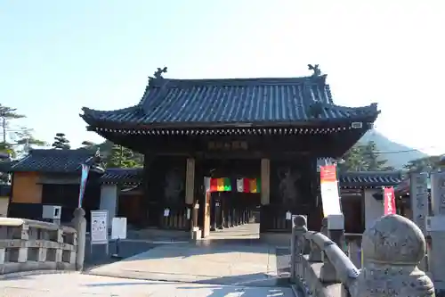 善通寺の山門・神門