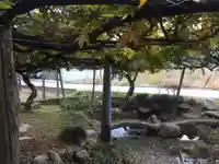 建岡神社の庭園