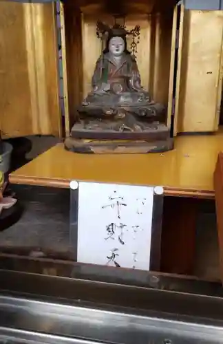 井際山 如意輪寺の像