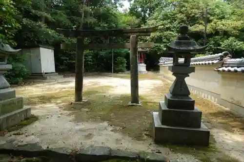 八幡神社の鳥居