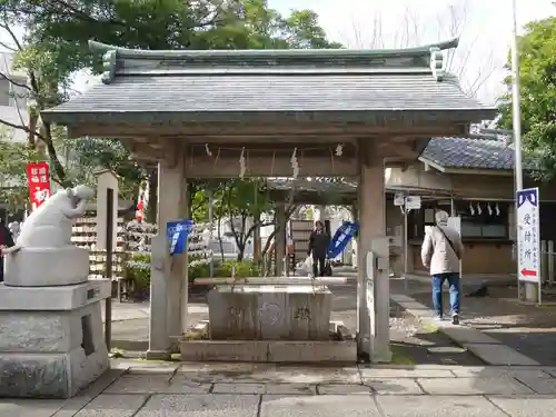 戸部杉山神社の手水舎