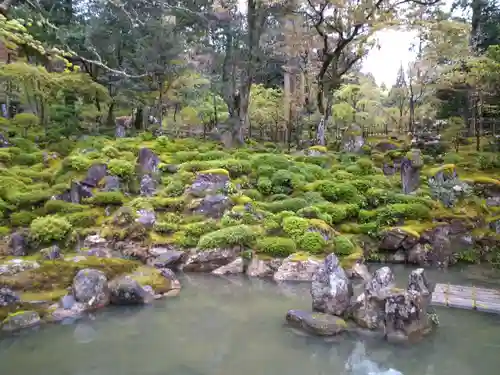 西明寺の庭園