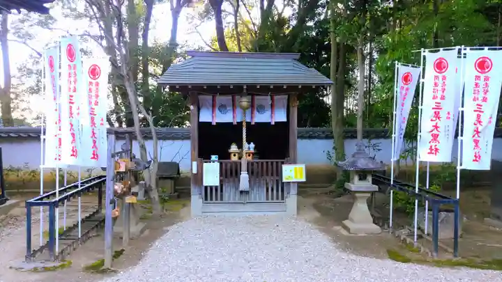 六所神社の末社・摂社