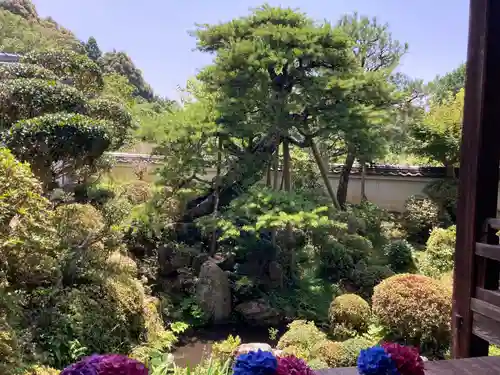 長岳寺の庭園