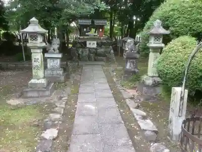 八剣社の末社・摂社