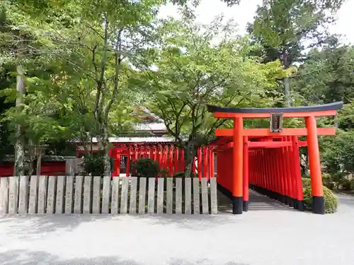 多田神社の末社・摂社
