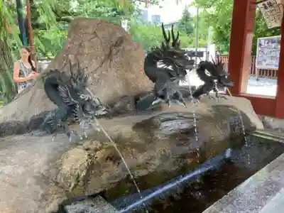 浅草神社の手水舎