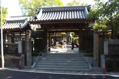 大日寺の山門・神門